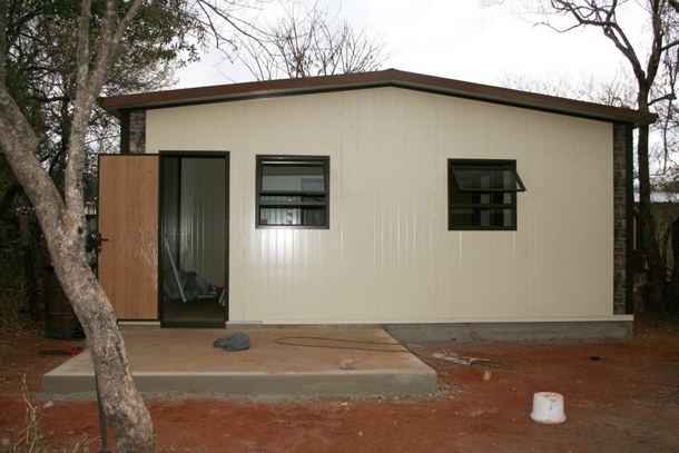 Aussie Panel manufactures top quality prefab houses